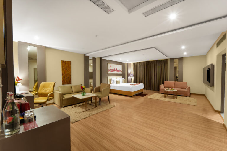 DSC06880 Image description